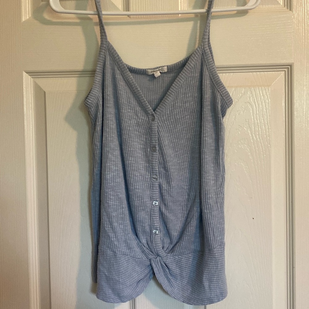 Cute tank for summer!